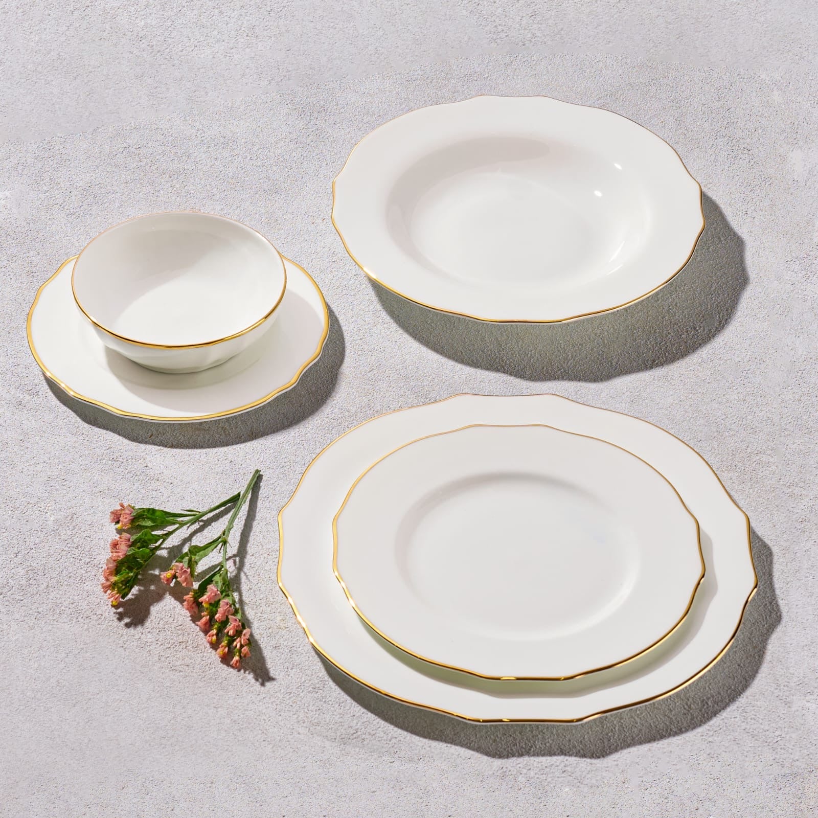 Spring Rimmed Dinnerware (service for 4)